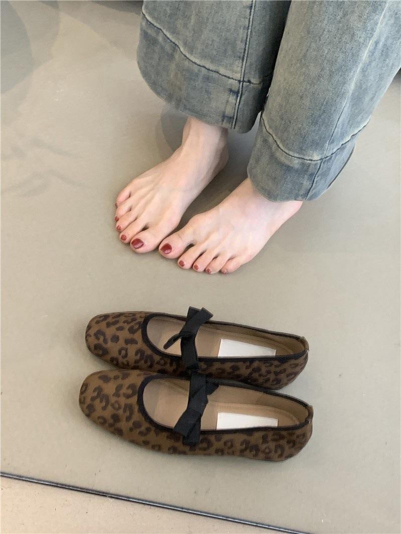 

Балетные туфли с бантами для йоги, женские весенние и осенние туфли-бини на плоской подошве, женские туфли, туфли для бабушек 40 леопардовый