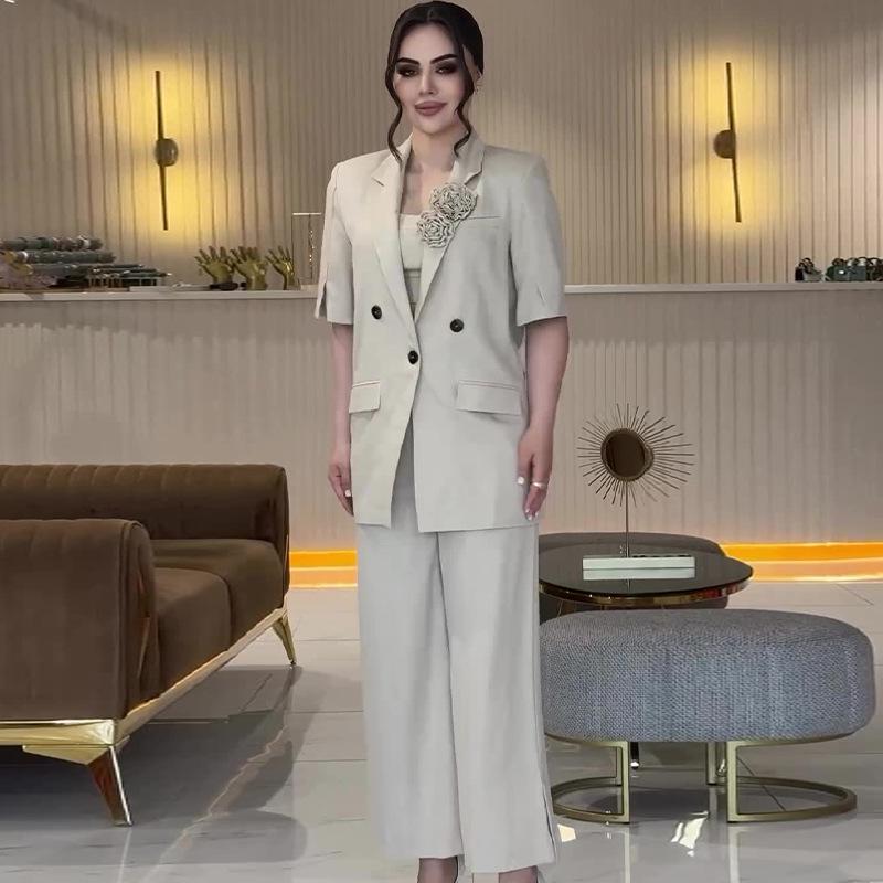 

Женский модный брючный костюм «Осень 2024» с 3D-цветами L абрикосовый