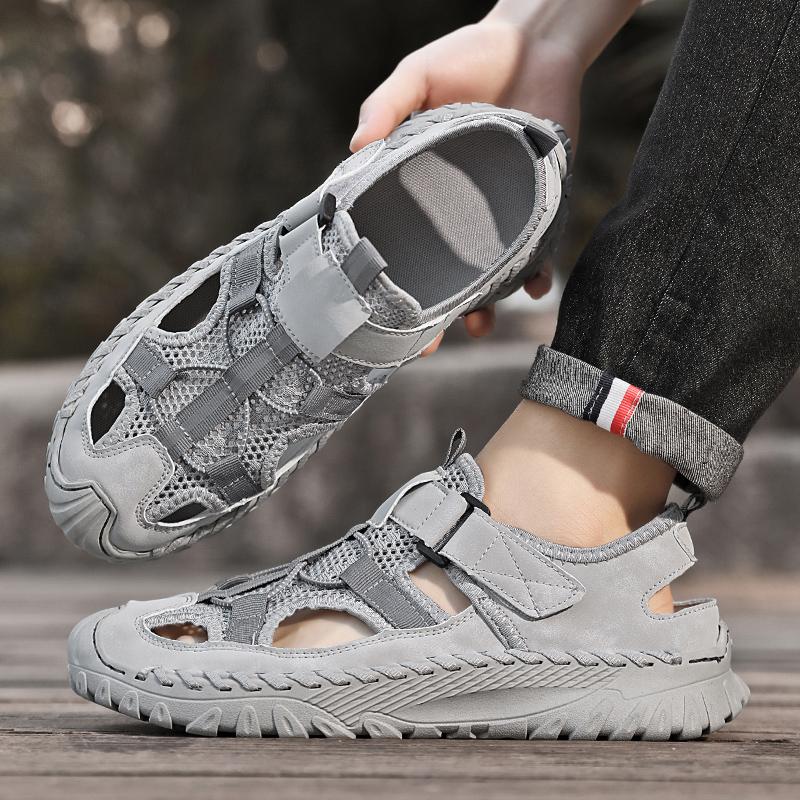 Summer Men Sandals Genuine Leather Mens Casual Shoes Outdoor Men Leather Sandals for Men Beach Shoes Roman Mens Shoes