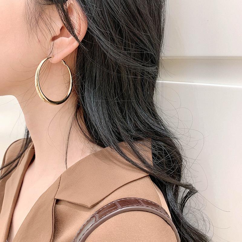 Minimalist Large Circle Hoop Earrings for Women - Elegant and Luxurious Design In Metallic Finish