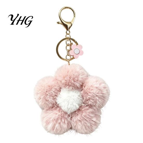 Soft Plush Charm Flower Keychain for Backpack, Fuzzy Floral Keyring Handbags Decorative Accessory Bag Charm, Women Girls Lightweight
