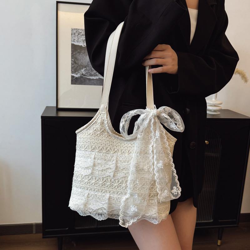 Summer Leisure Vacation Beautiful Lace Shoulder Armpit Bag Large Capacity Tote Bag Sweet White Handbag Women's Bag