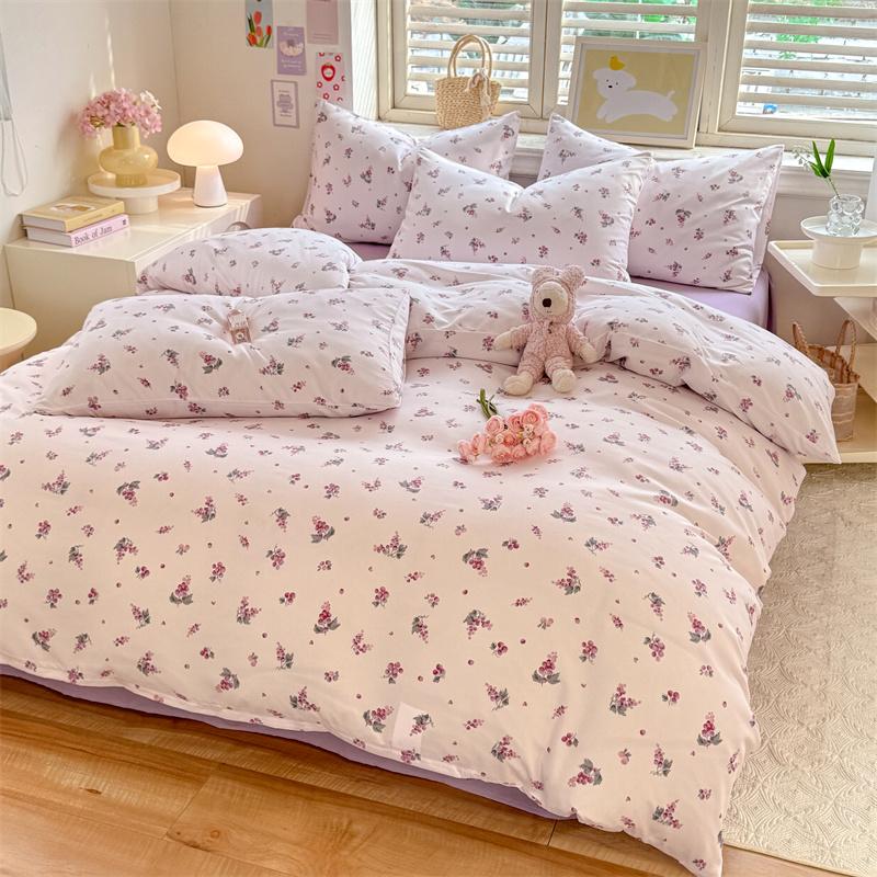 A 3-piece fresh and fashionable printed quilt cover set (1 quilt cover +2 pillowcases without cores), for home and dormitory use
