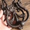 Xiaobudian Vintage Gusseisen Elch Türklopfer, Verdickte Schmiedeeisen Retro Wanddeko mit geschnitzter Basis, Vorgebohrte Löcher Zuggriff für Tor Schrank