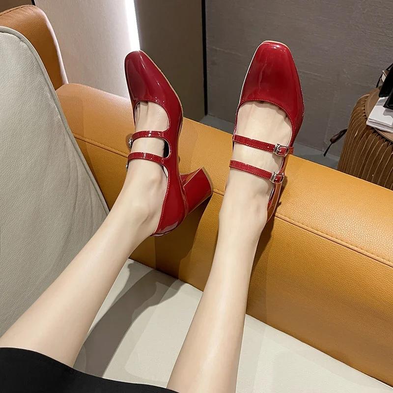 Mode Pumps Dicke Hohe Absätze Jane Schuhe für Damen Frühling 2025 Mode Doppel Schnallenriemen Pumps Schwarz Lackleder