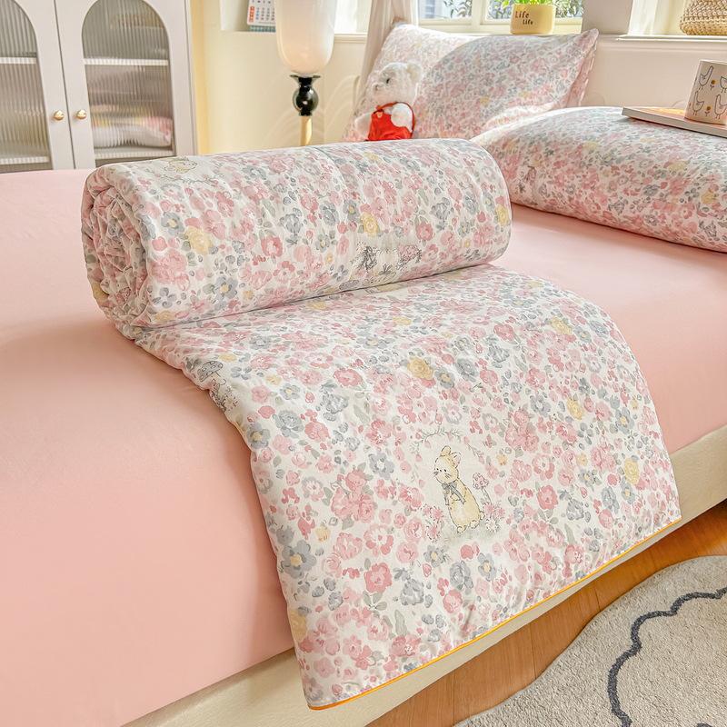 Double Layer Gauze Summer Quilt: Soft, Machine Washable, Class A for Mother and Baby