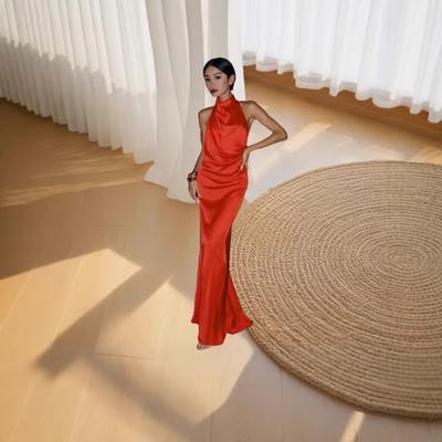 Neues Neckholder-Kleid mit Temperament, Europäisch und Amerikanisch, Einfarbig, Sexy, Langes Damenkleid
