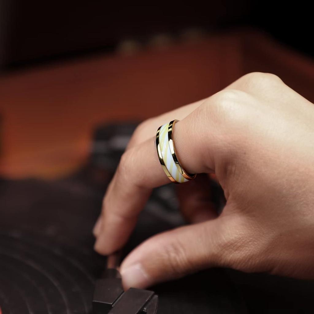 With White Abalone Shell Inlay Rings Trendy 8mm Gold Color Men Stainless Steel Ring for Men Women Wedding Jewelry Drop Shipping