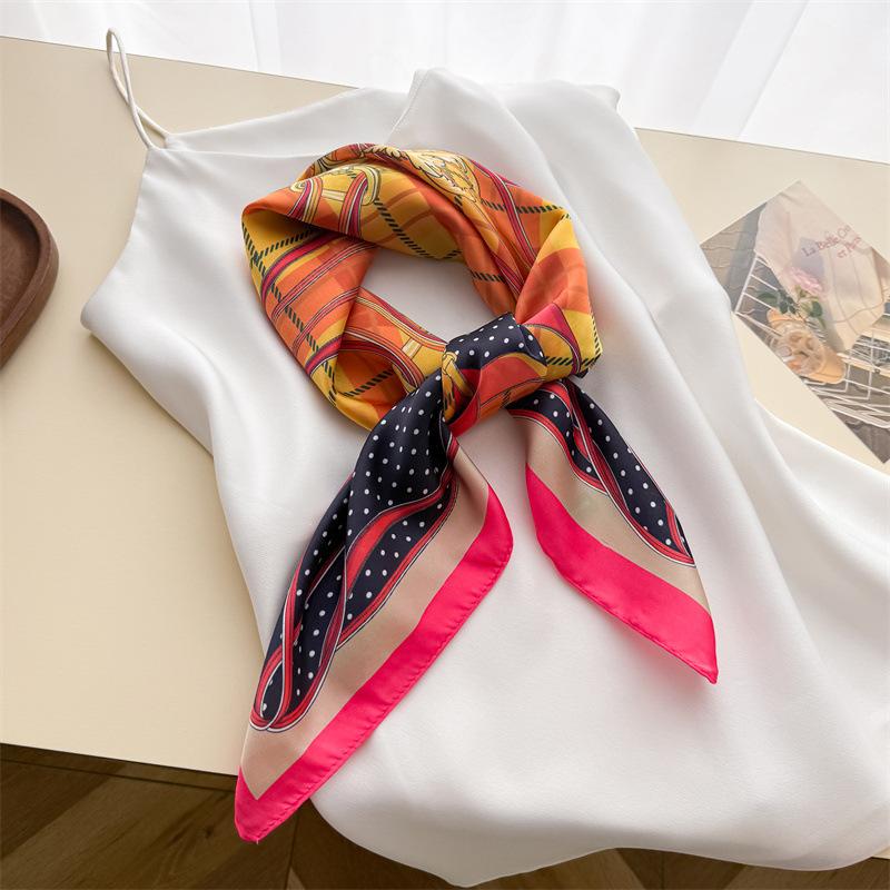 Chain Dot Printed Silk Like Small Square Scarf For Women Sun Protection