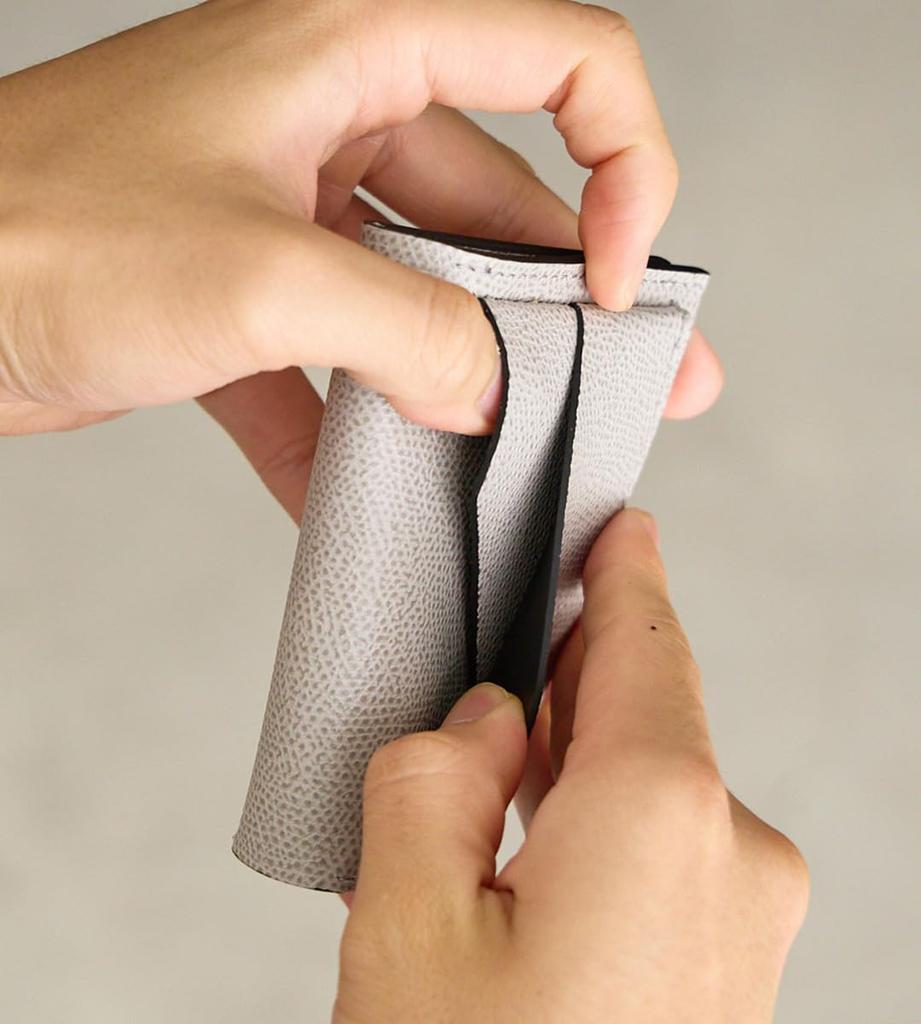 Compact bifold walletcard case for men and women, made in Japan by the brand SOPO, SO73 (Ash Gray)