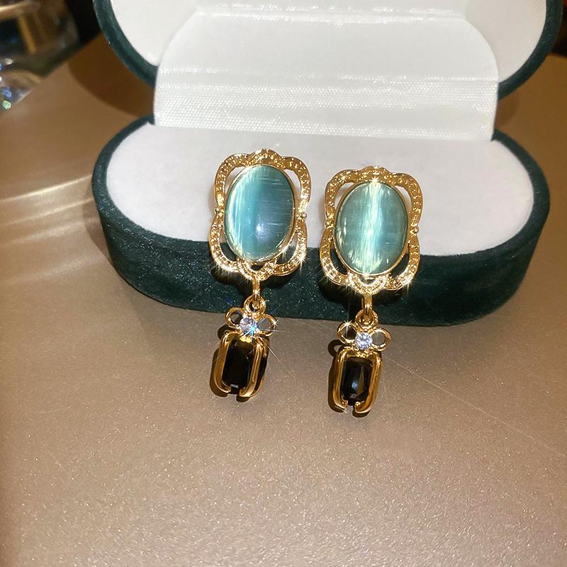 Black Enamel Oil Drop Butterfly Earrings Retro Versatile High-end Stud Earrings Niche Earrings Women