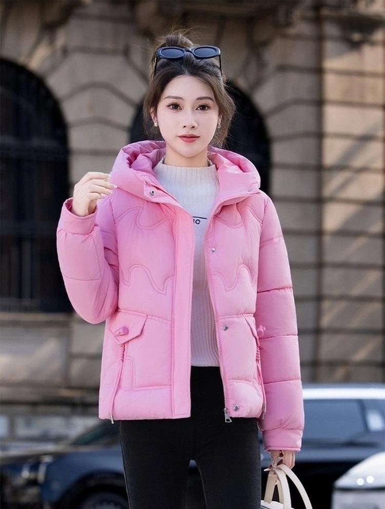Women’s Short Hooded Windproof Thicken Warm Winter Jacket With Raglan Sleeves