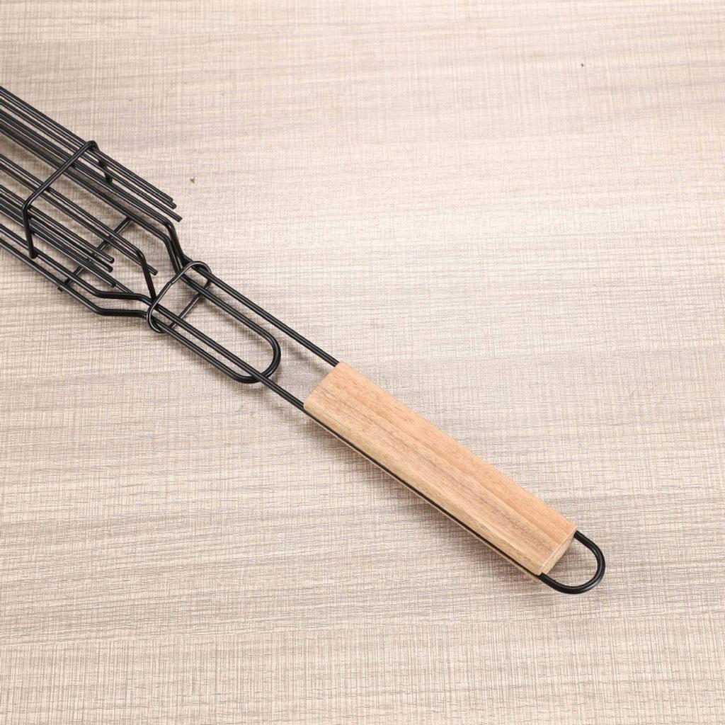 Outdoor Wooden Handle Barbecue Cage, Camping Meat and Vegetable Barbecue Rack, Picnic Barbecue Sausage Clip