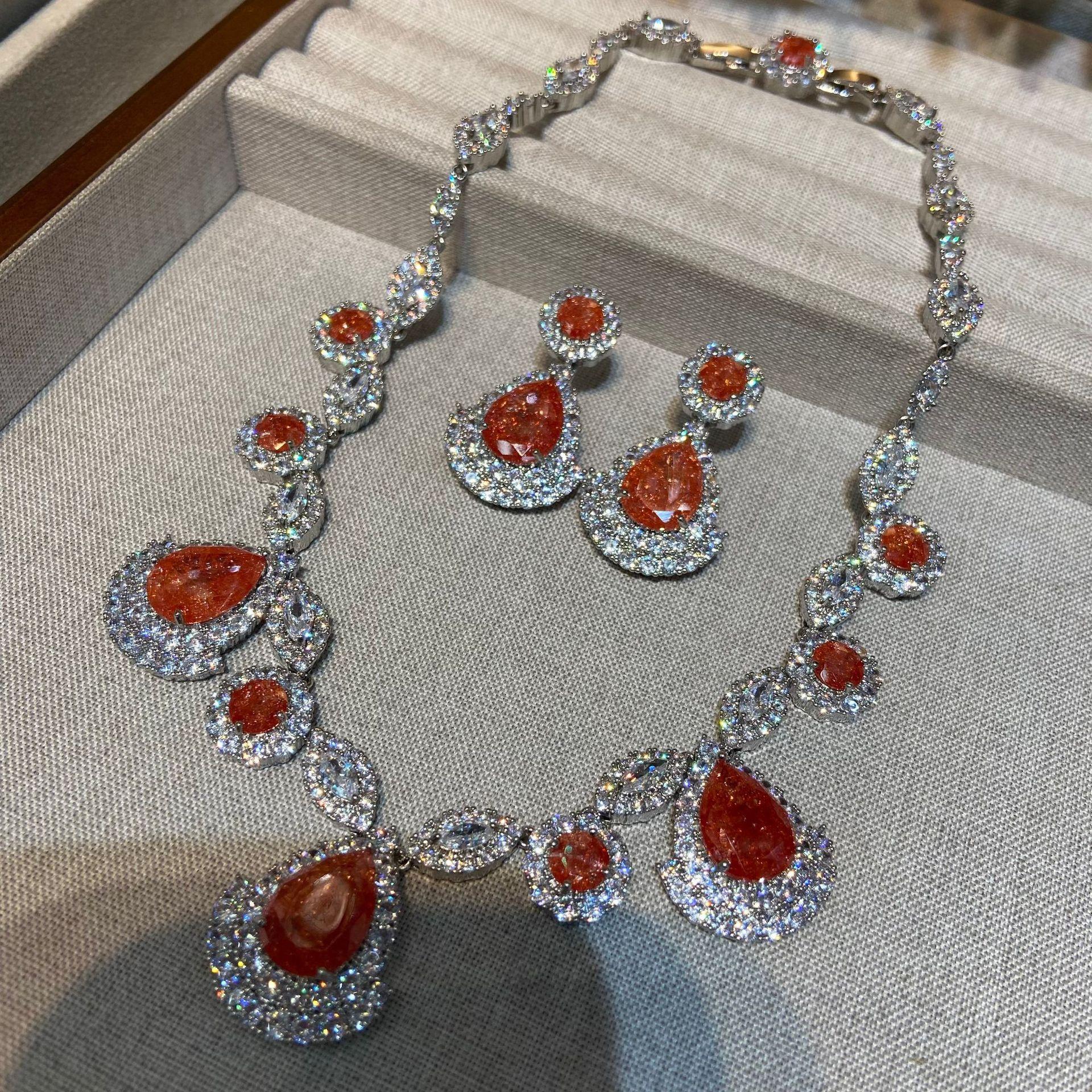 

New Heavy Industry Earrings Necklace Micro-Set Earrings Niche High-End Delicate Temperament Jewelry Set