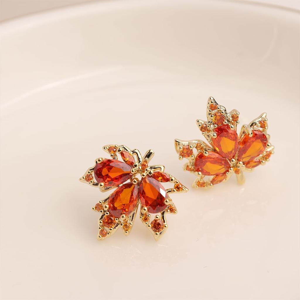 Maple Leaf Stud Earrings for Women Statement Cluster CZ Earring Gold Plated Wedding Prom Birthday Fashion Jewelry Gift
