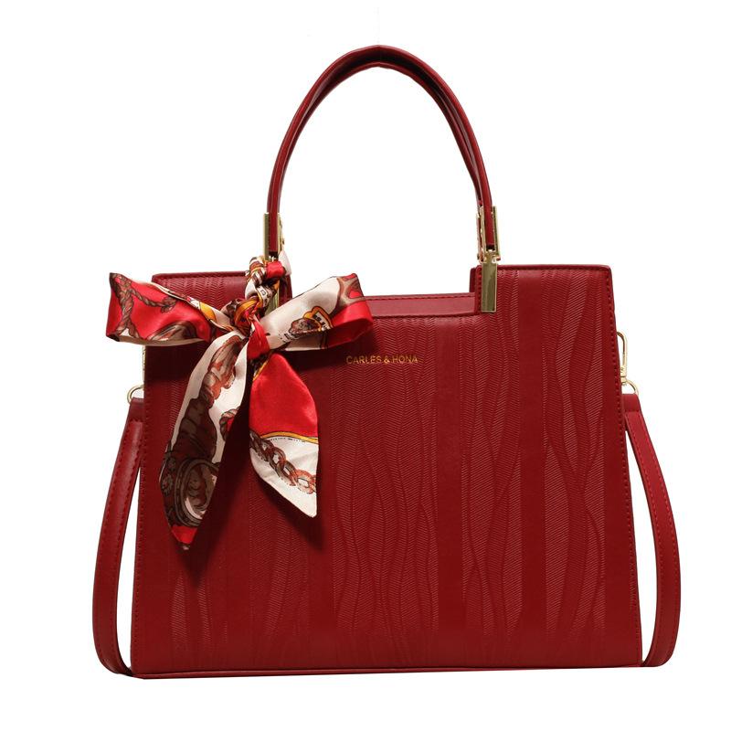 

Красная сумка, новая сумка большой вместимости, сумка через плечо. красный