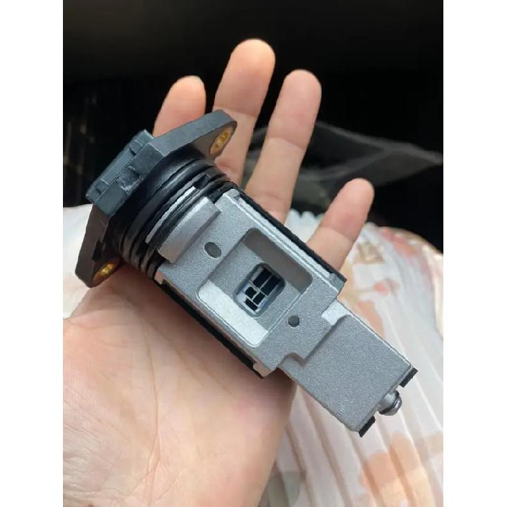Original new Air Flow Meter MAF Sensor 0280217106 90510154 for Holden Frontera UT for Kia Sportage JA