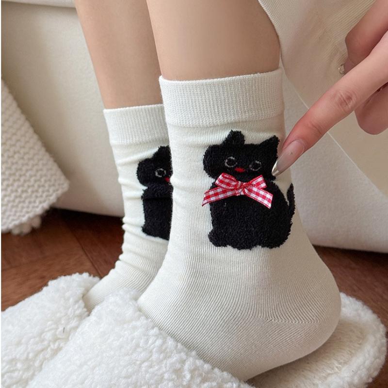 Women's 3D Cartoon Animal Mid-tube Socks with Ball Spring Autumn Cute Trendy CreativeSoft Breathable Cotton Socks
