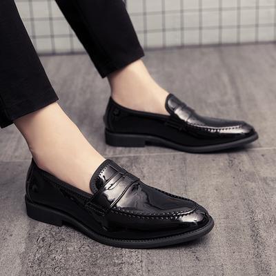 Herrenschuhe 2024 neu Luxus Italienischer Stil Mode Herren Formelle Schuhe Nachtclub Hochzeitskleid Formelle Slipper Herren große Größe 48