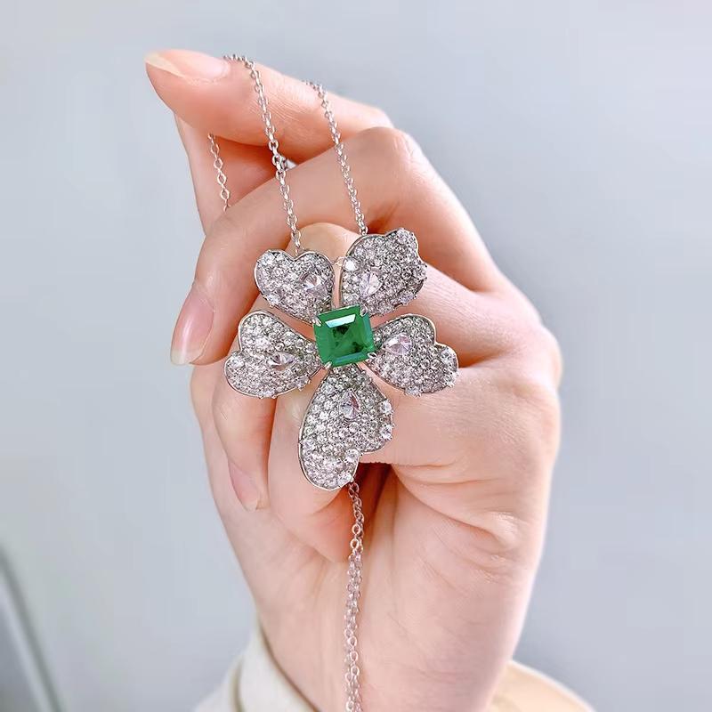New Fashion Trend S925 Silver Inlaid 5A Zircon Emerald Gemstone Hao Necklace Temperament Ladies Collarbone Chain