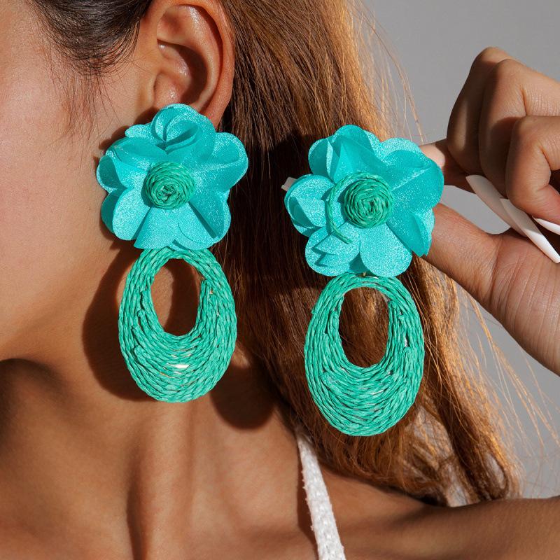 Summer hand-woven raffia stud earrings women's sweet temperament earrings pastoral atmosphere flower earrings