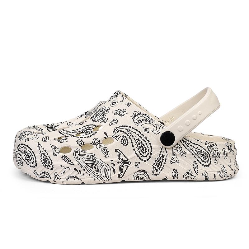 Fashion Men's Casual Slippers EVA Lightweight Breathable Thickened Soft-soled Clogs Non-slip Men's Sandals Two Ways To Wear Them