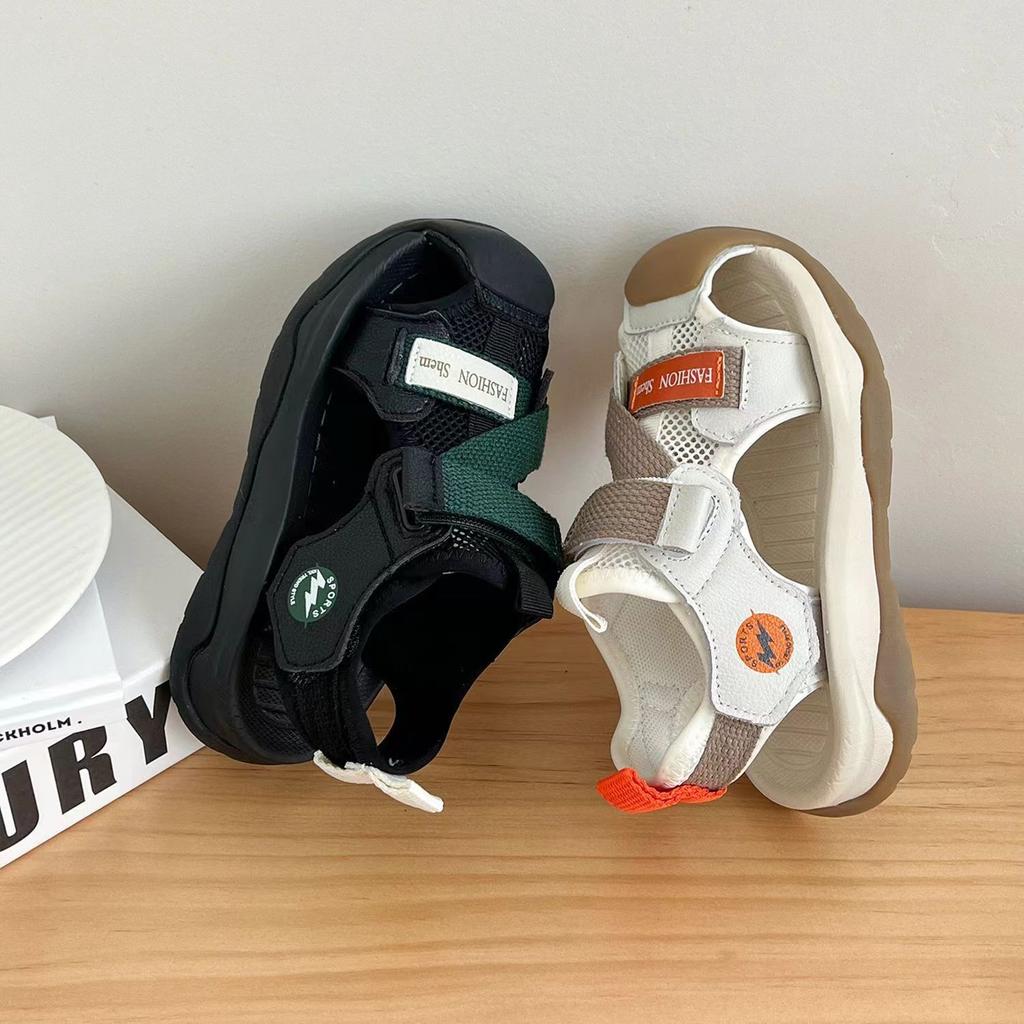 Kids Beach Shoes Toes Capped Hollowed-out Boys Girls Casual Shoes for Summer 2025 New Children Sandals Breathable Mesh Trendy