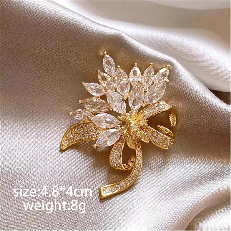 Maple Leaf Flower Brooch for Men Women Simple Plant Brooches Pins Jewelry Trendy Accessories Summer Holiday Gifts