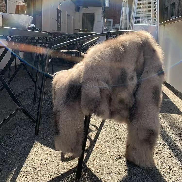 

Имитация лисьего плюшевого пальто женская мода осень и зима легкое новое плюшевое короткое пальто молодое L-110-62.5 kg