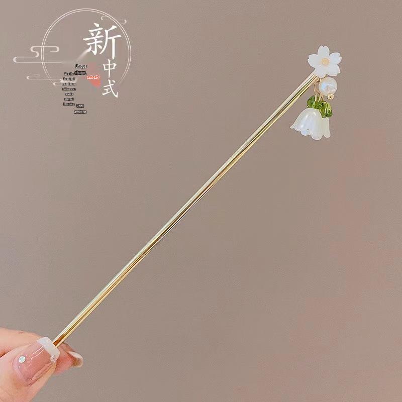Vintage Mori-style Lily of the Valley White Hairpin