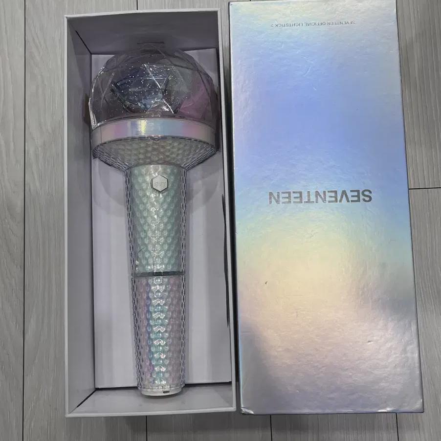 

I Sell Seventeen Cheering Sticks, Carat Sticks, And Neurite Sticks