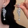 Luxury Temperament Sparkling Hollow Flower Rhinestone Tassel Dangle Earring Women's Charm Bride Wedding Engagement Jewelry Gift
