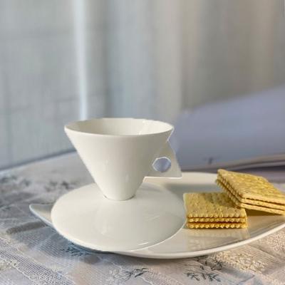 Stożkowy zestaw filiżanek do espresso z porcelany Kostna Demitasse Wykwintny kubek do kawy Popołudniowa herbata