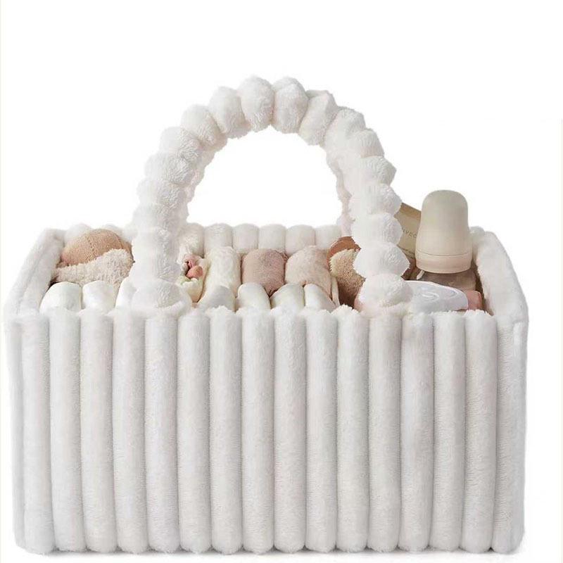 Plush Quilted Tote: Lightweight, Large-Capacity Diaper Bag for Moms and Babies белый