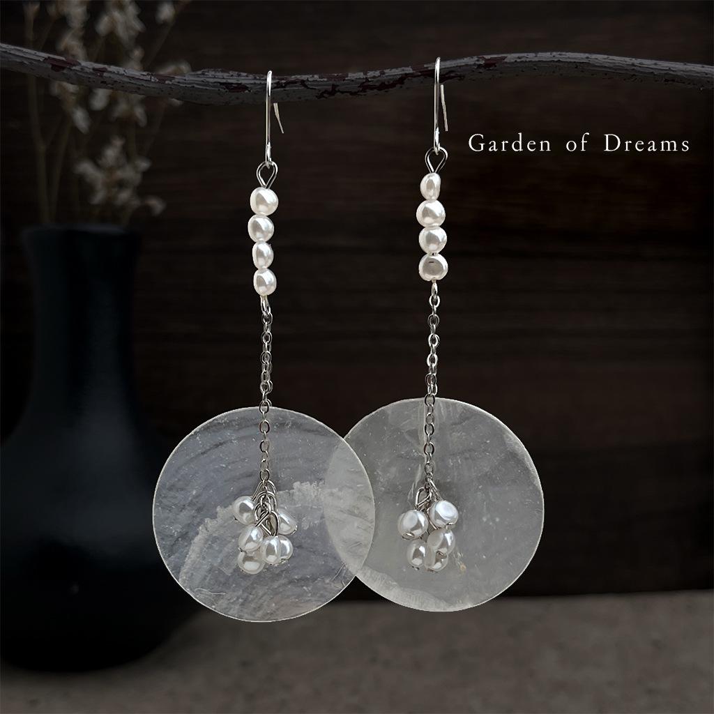 Handmade Elegant Pearl Tassel Earrings: Chic & Unique Design