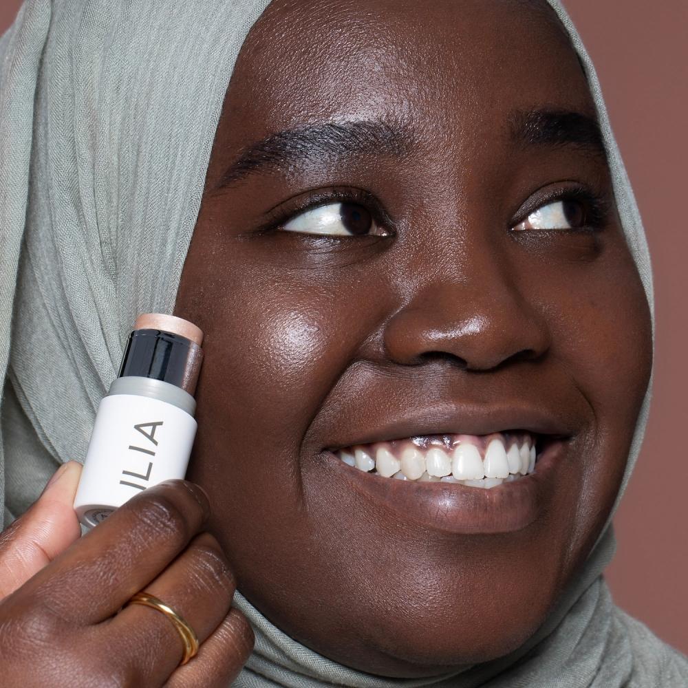 Ilia Multi Stick Cream Blush + HiGhliGhter + Lippenstift 0,15 Unzen   4,5 g Cosmic Dancer Gold