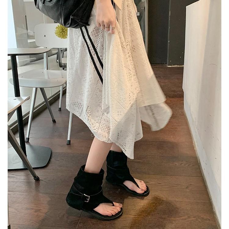 Grape Mother, the Same Style Is Sent In Seconds from the Spot~ New Fashionable Spice Girl Round Head Toe Buckle with Outer Wear Medium Tube Cool Boots