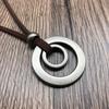 Minimalistisches Vintage-Stil Unisex-Halskette, Geometrischer Runder Form Legierung Anhänger, Silberfarben, Modeschmuck für Männer a