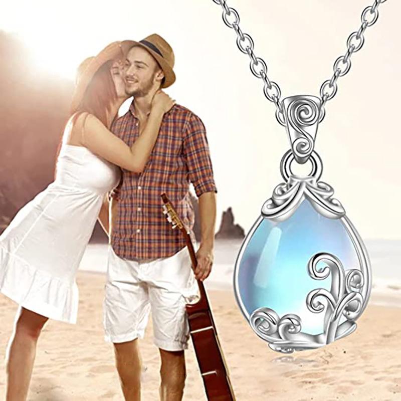 Imitation moonstone necklace Vintage patterned vine design necklace New trendy pendant necklace