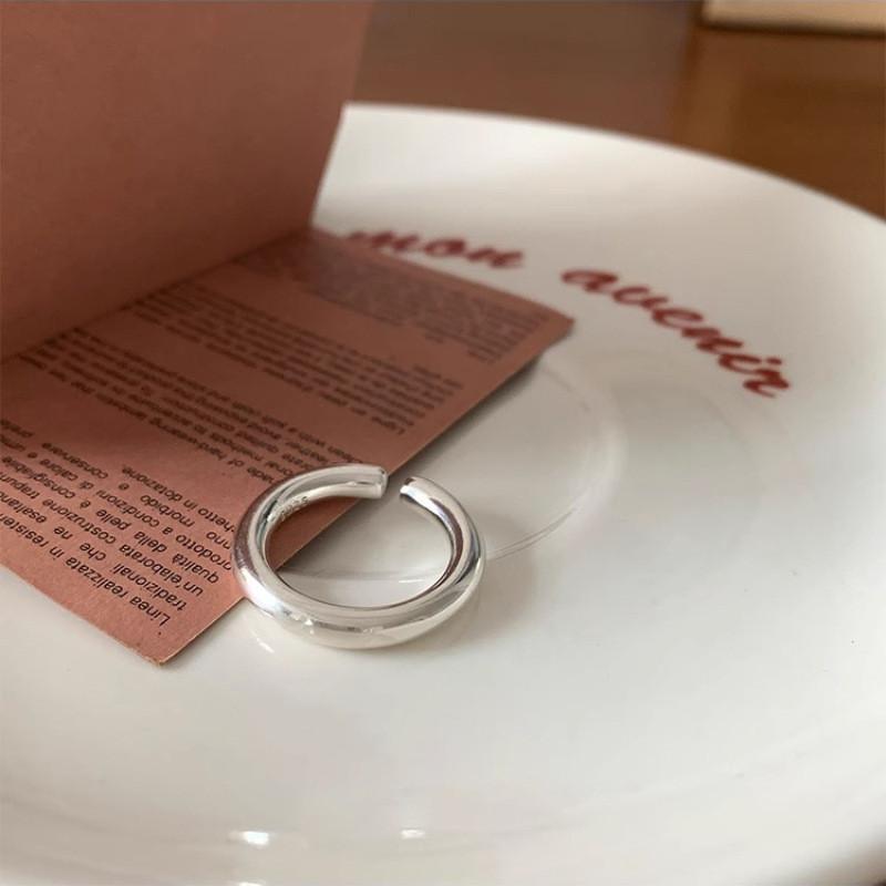 Elegant Minimalist Korean Style Adjustable Ring For Women With Chic Design Features