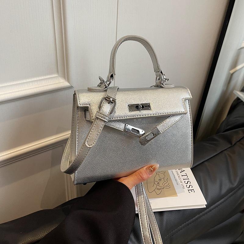 Textured Lock Portable Small Square Bag Women's 2025 Spring and Summer New Classic Shoulder Messenger Bag Fashion Kelly Bag