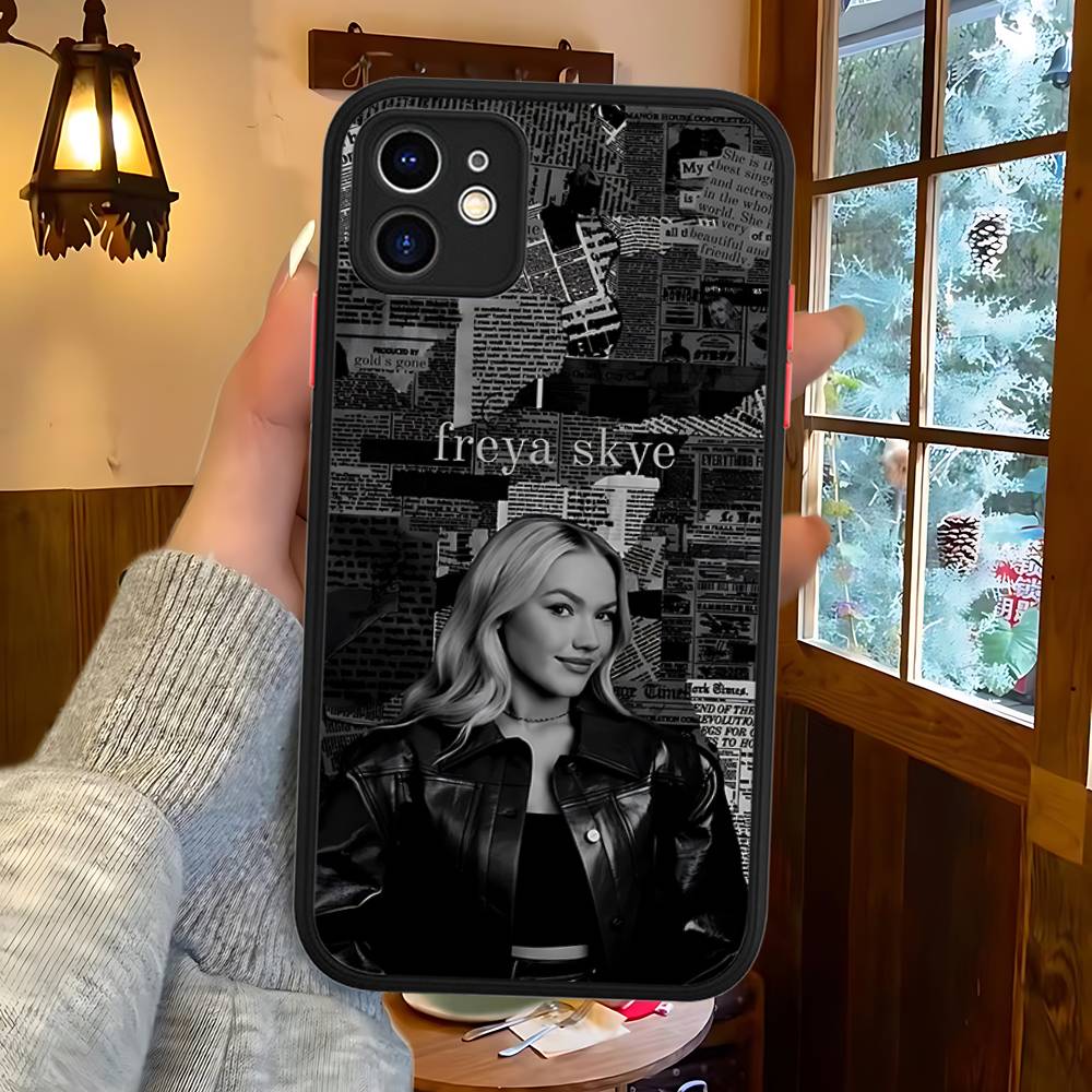 

Singer F-Freya Skye For IPhone 16 15 14 Plus 13 12 11 Pro Max X XS MAX Translucent Matte Shockproof Cover iphone 13