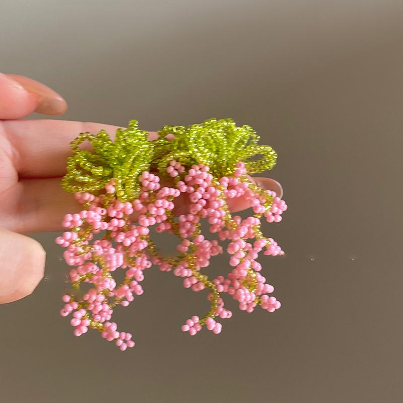 Garden spring beaded fringed flower sea waterfall stud earrings small fresh Mori sweet earrings early spring atmosphere earrings