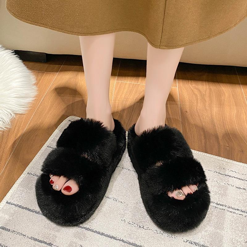 Mao Mao slippers women's autumn and winter Korean design sense external wear wind thick bottom cotton mop home one-word mop
