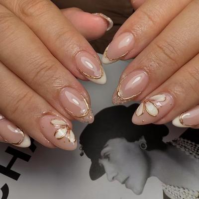 Fairy Fresh and Gentle Three-dimensional Gilt French Fine Flash Flower European and American Ins Wind Removable Manicure 24 Pieces