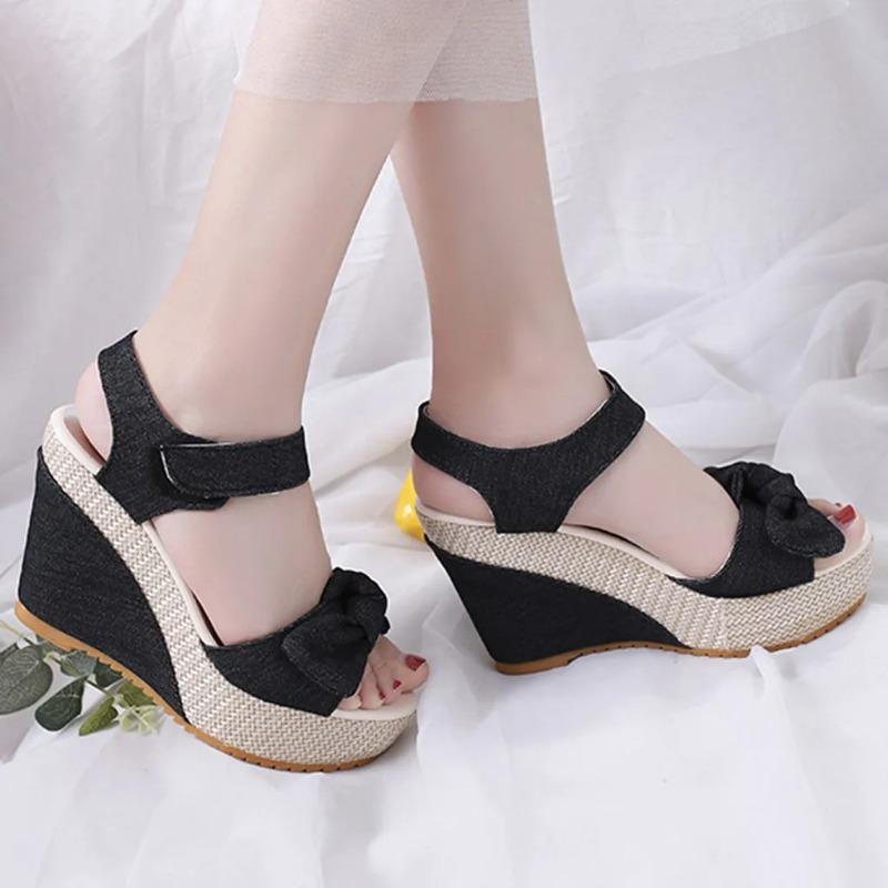 2024 Neue Designer Denim Sandalen Damen Sandalen Hohe Qualität Keile Hohe Absätze Peeptoe Plateauschuhe Frau Dicke Sohle Sandalen