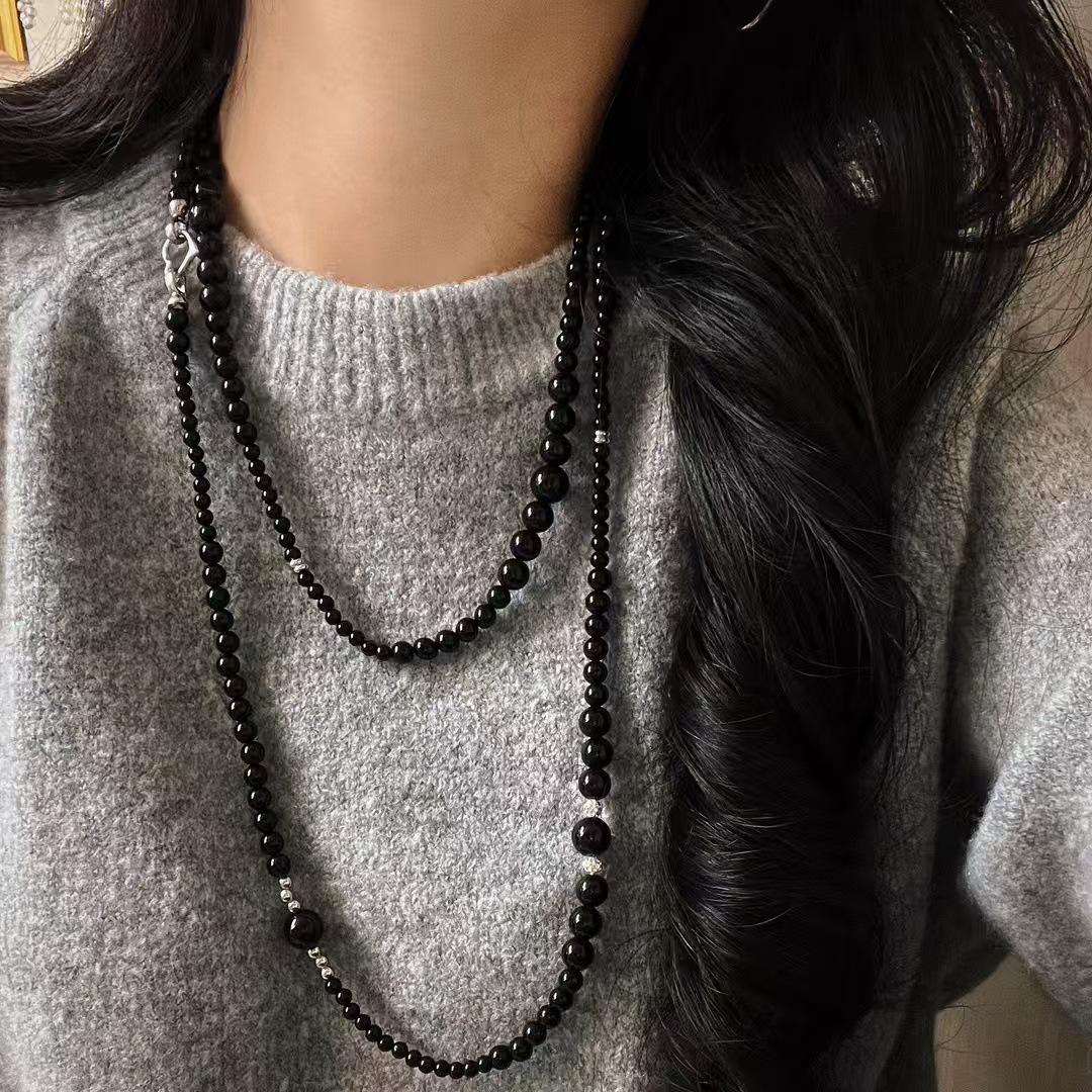

Retro Natural Black Agate Gradual Change Size Design Sense Sweater Chain Necklace Collarbone Chain