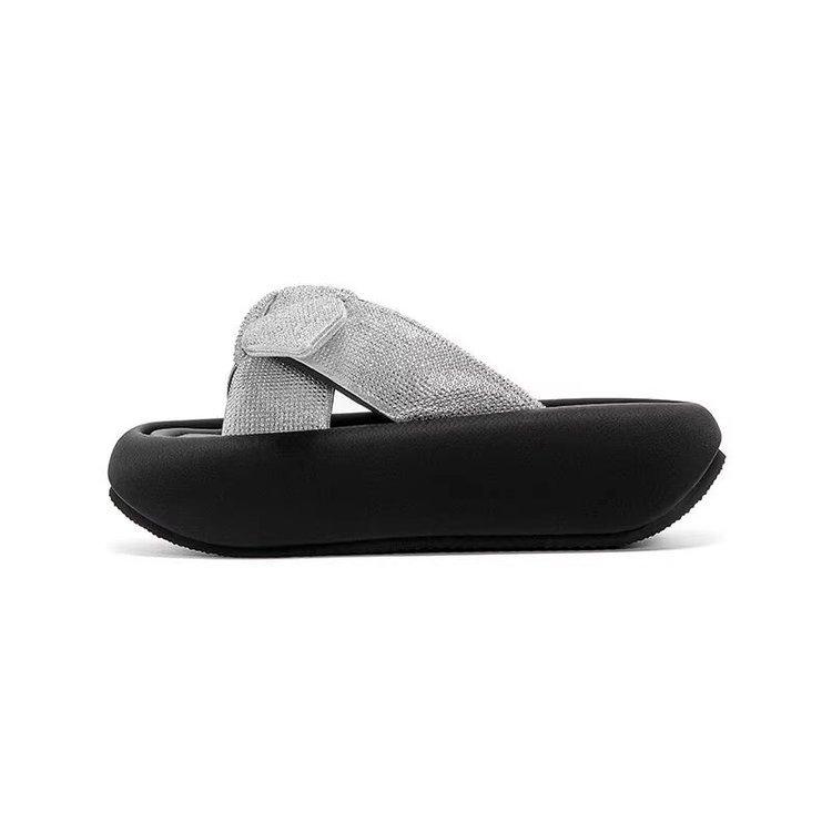 

Thick-bottomed bow one-word women s summer 2025 new fashion versatile trend wear sandals casual slippers 40