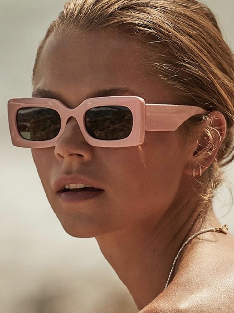 Fashion Vintage Square Sunglasses Women Retro Eyewear Men Oculos De Sol Femininow Classic Design UV Protection