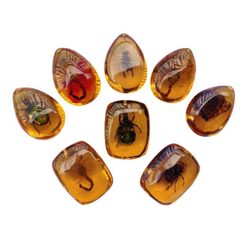 Random 1Pc Insects Amber Gemstone Scorpion Natural Mineral Home Decor Insects Amber Gemstone Diy Hand Crafts Gift